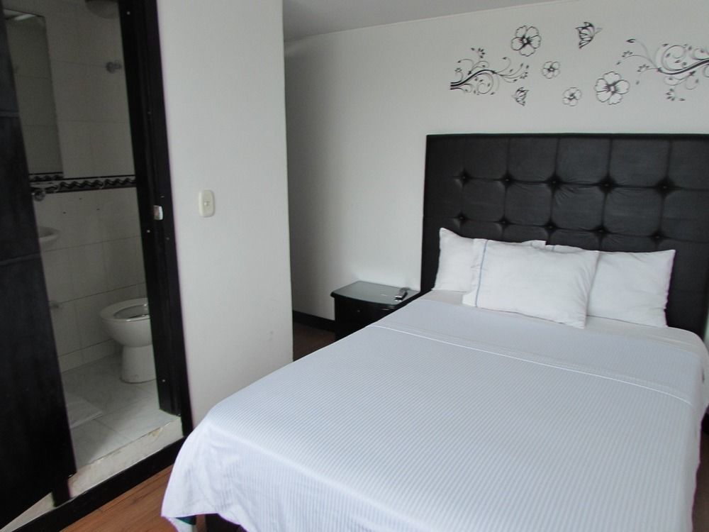 Hotel Casa La Embajada 3*