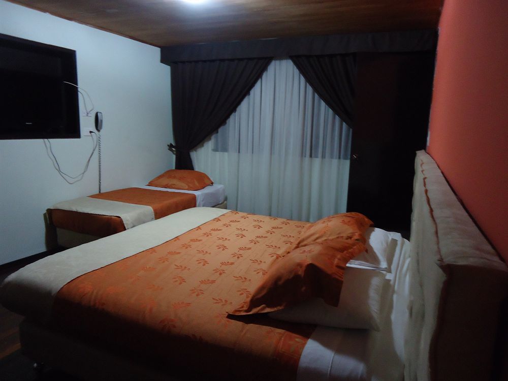 Hotel House A 5 Min De La Embajada Americana 3*