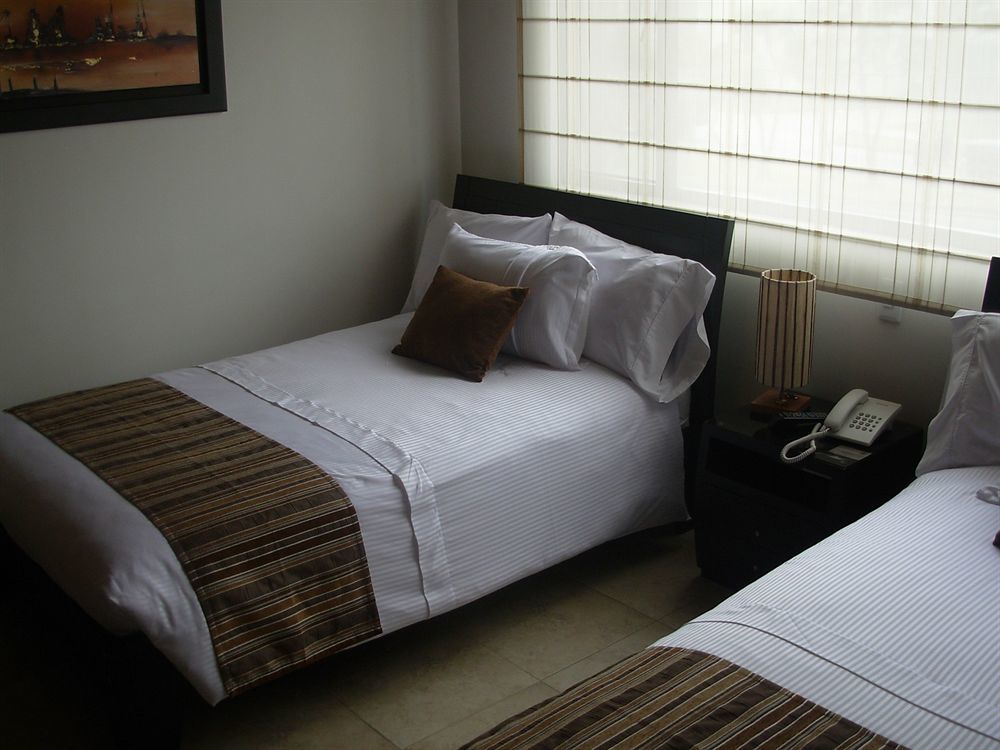 Hotel Ayenda 1087 La Estacion 3*