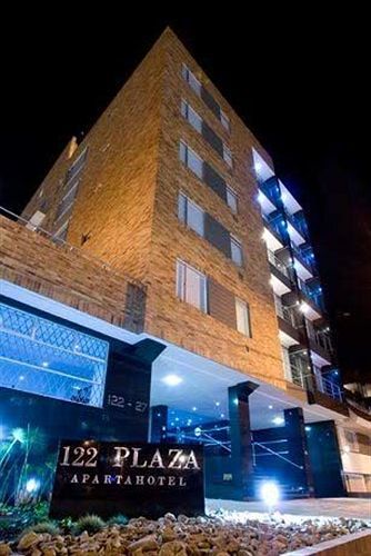 122 Plaza Apartahotel