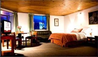 Santa Monica Hotel 3*