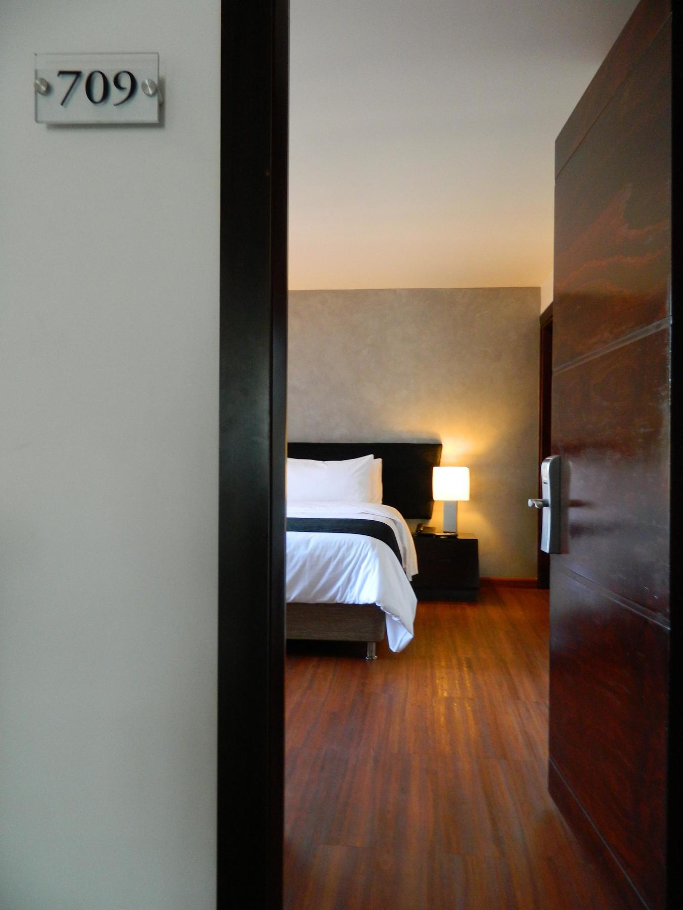 Charlotte Plaza 26 Hotel 3*