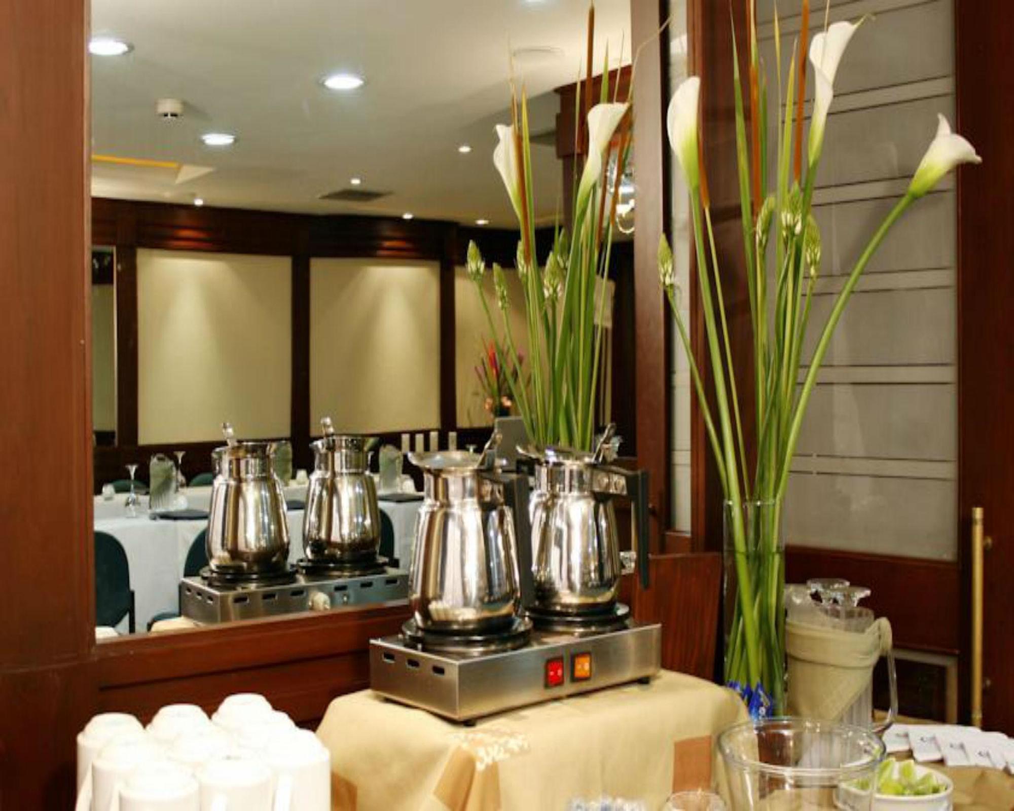 Hotel Ghl Hamilton 4*
