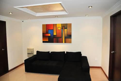 Hotel Mendoza Boutique - Cerca Aeropuerto El Dorado 3*