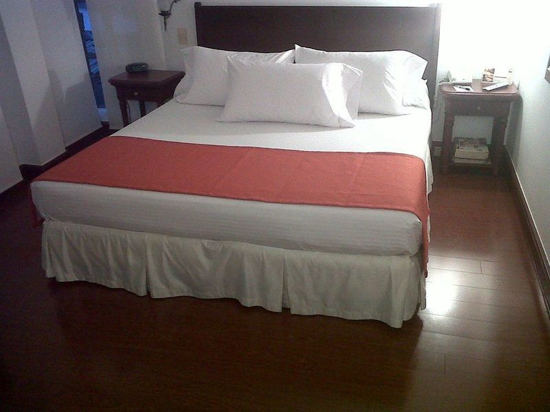 Vintage Hotel 4*