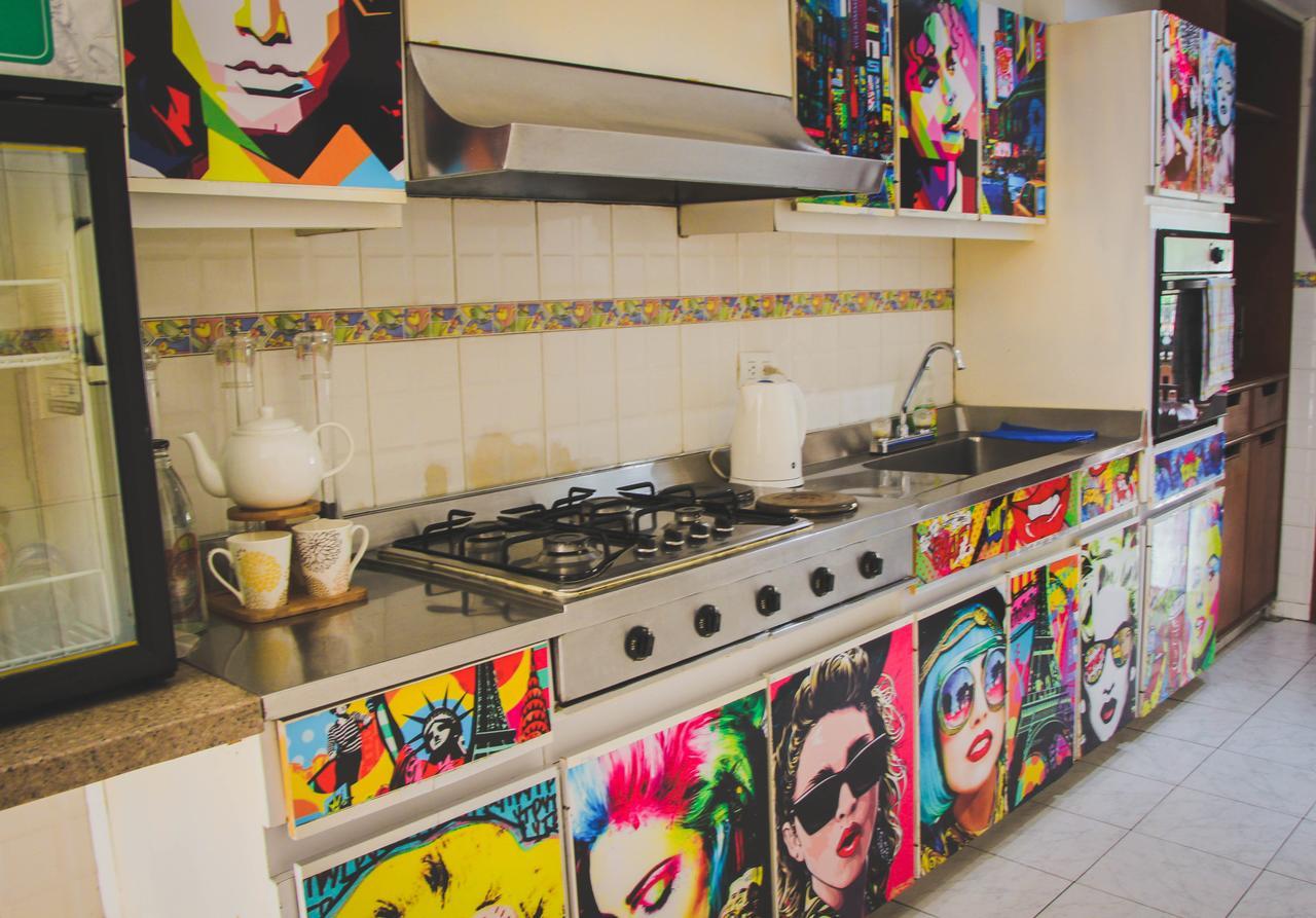 Hostal Ak 82 *