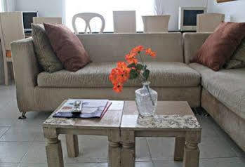 Guest house Hostel Mi Casa Blanca 2*