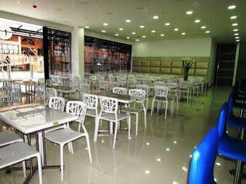 Hotel Aw Plaza Miranda 3*