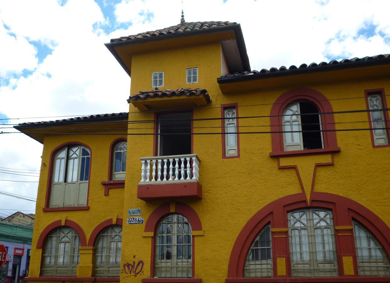 Hostal Hostal CQ Lourdes *