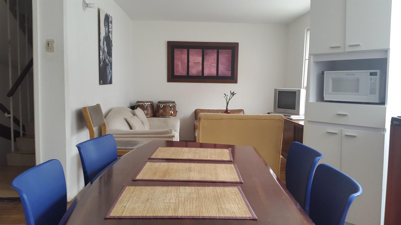 Hostal Music House