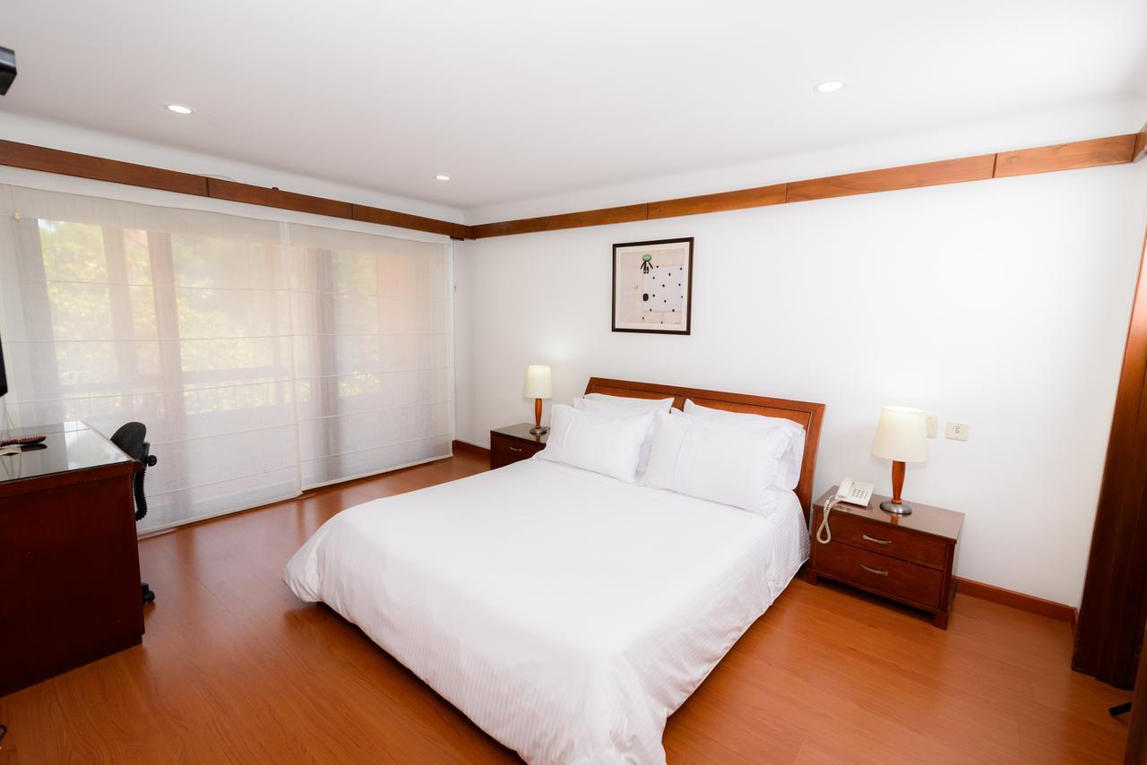 Travelers Plenitud Apartahotel Bogotá