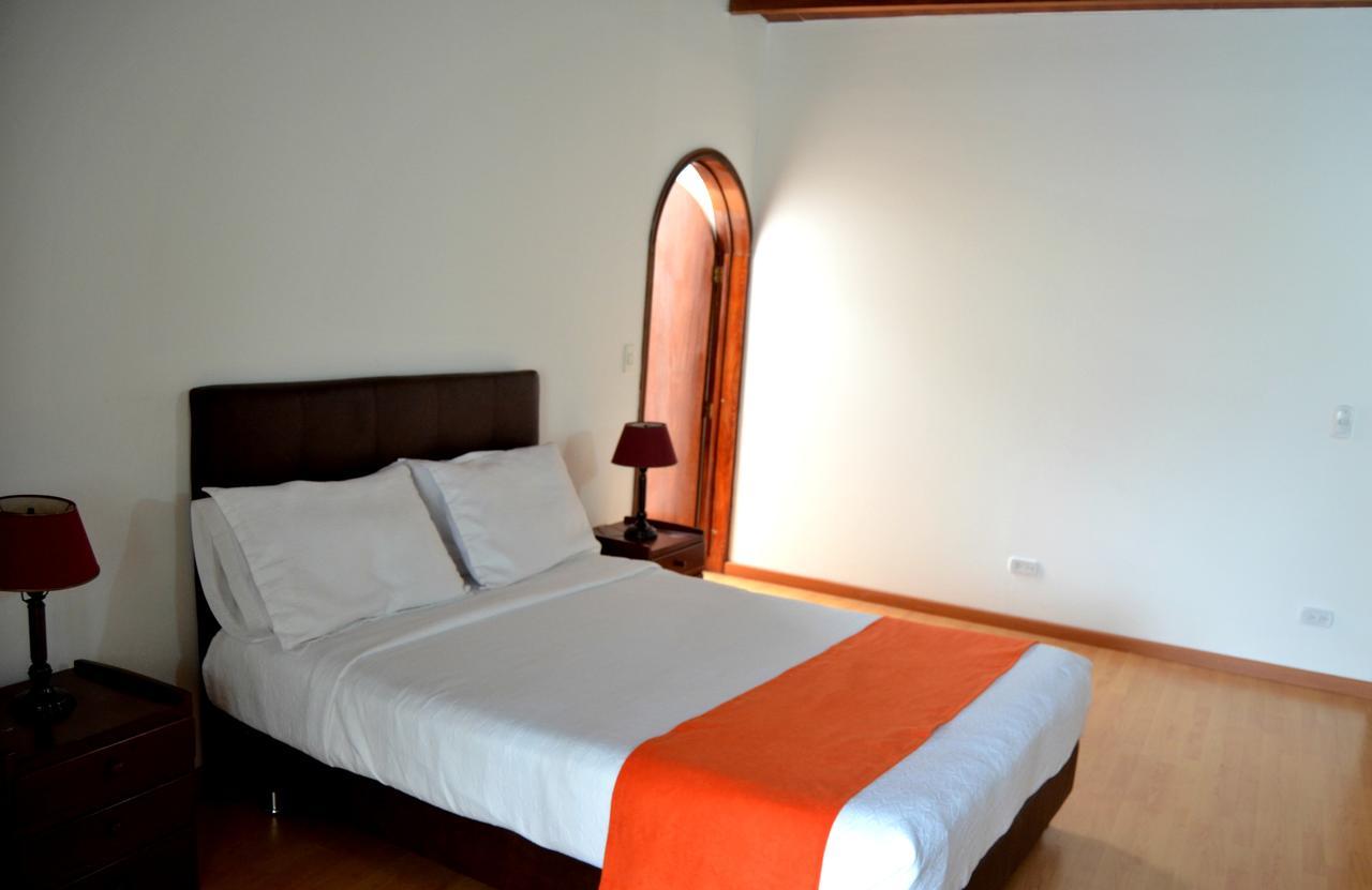 Amoblados Casa Regis Apartahotel