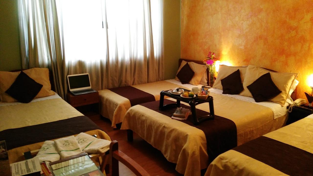 Quinta Paredes Hotel