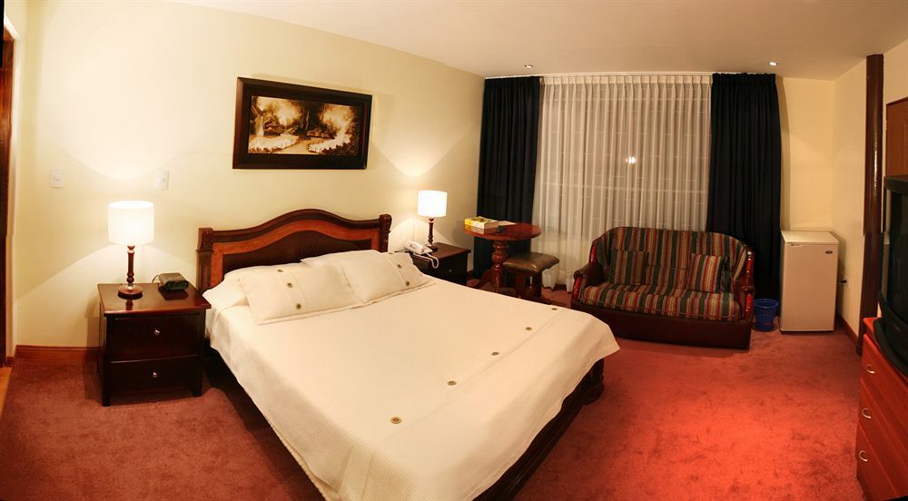 Charlies Place 3*