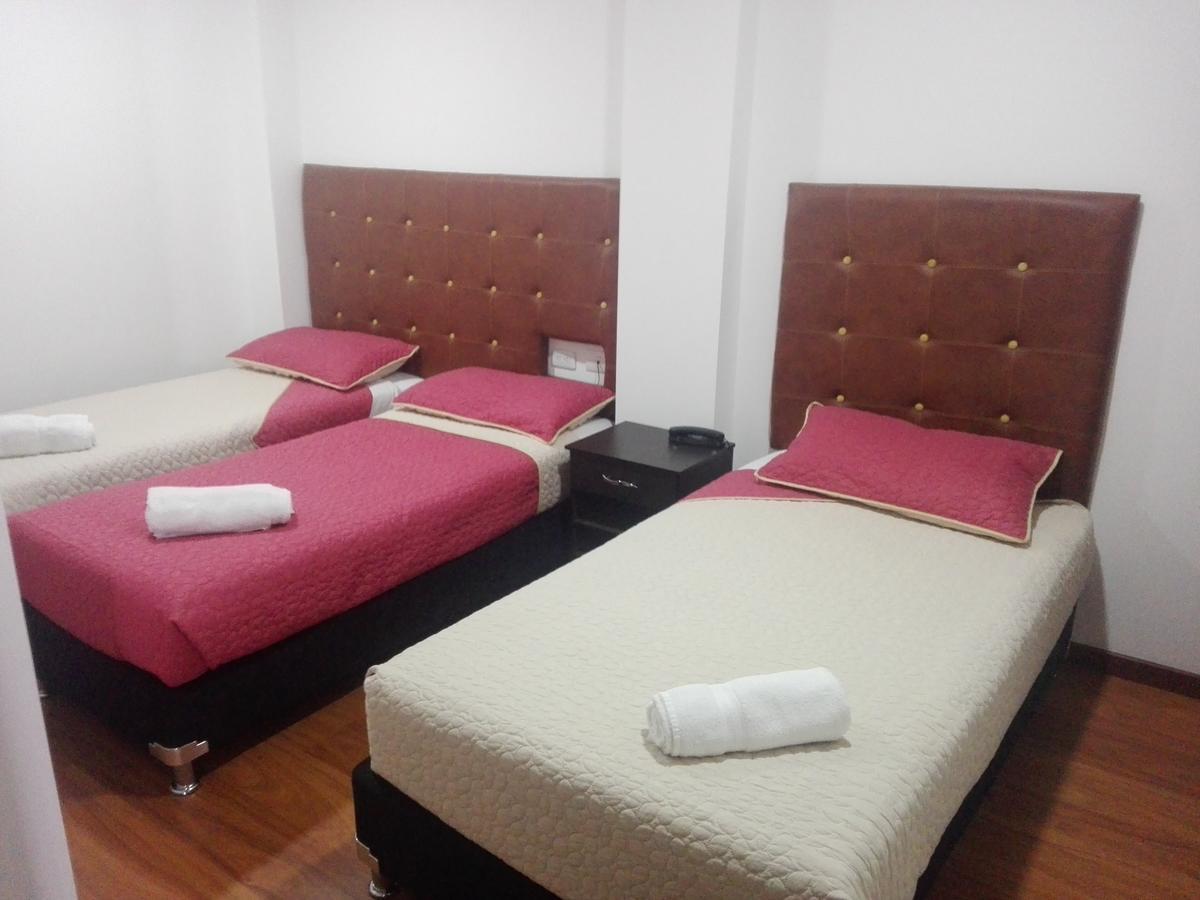 Paraíso Ferial Hotel
