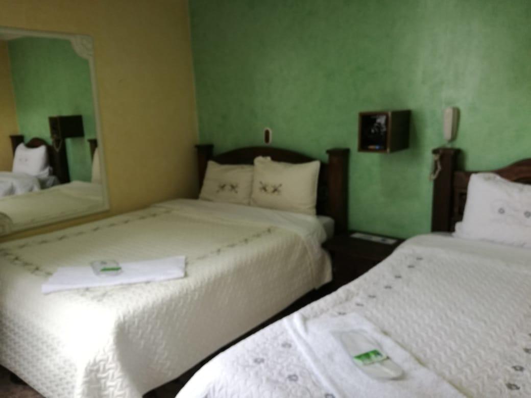 Hotel Montecarlo Colonial Central Bogota