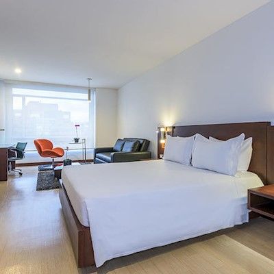 Nh Urban 93 Royal Hotel 4*