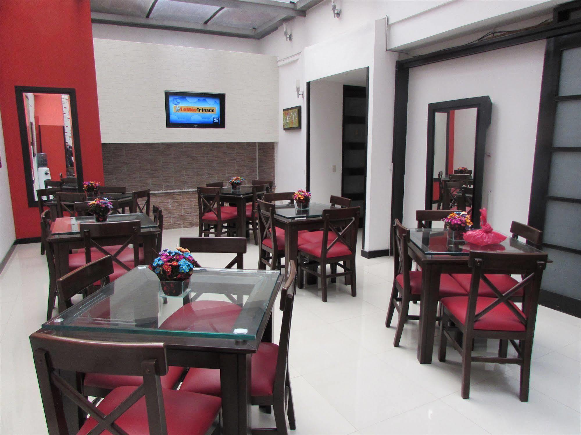 American Deluxe Hotel 3*
