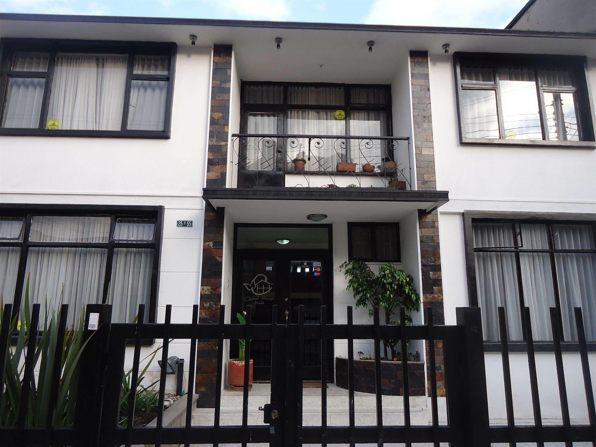 House A 5 Min De La Embajada Americana 3*