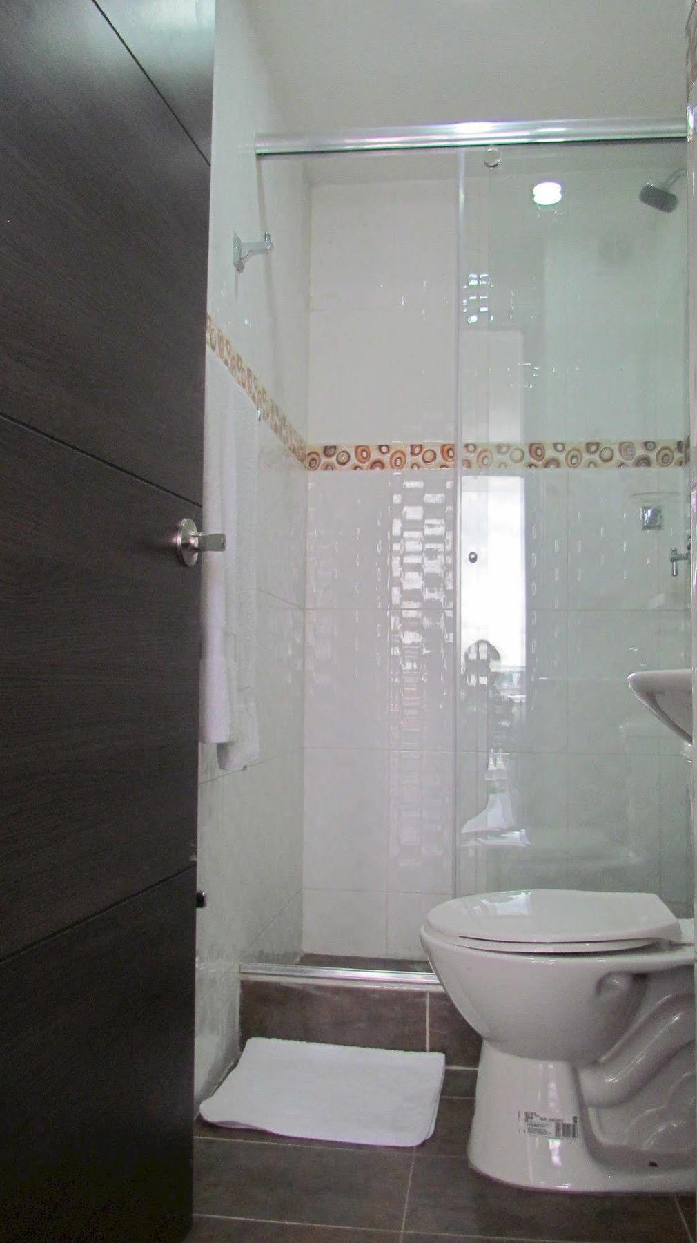 Hotel Expo Ferial 3*
