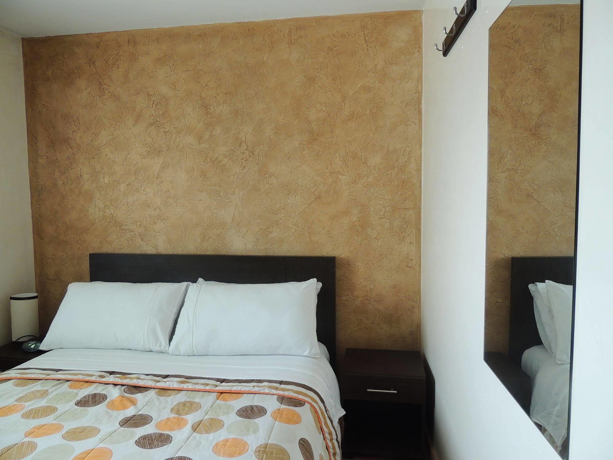 Titan & Hotel Bogota