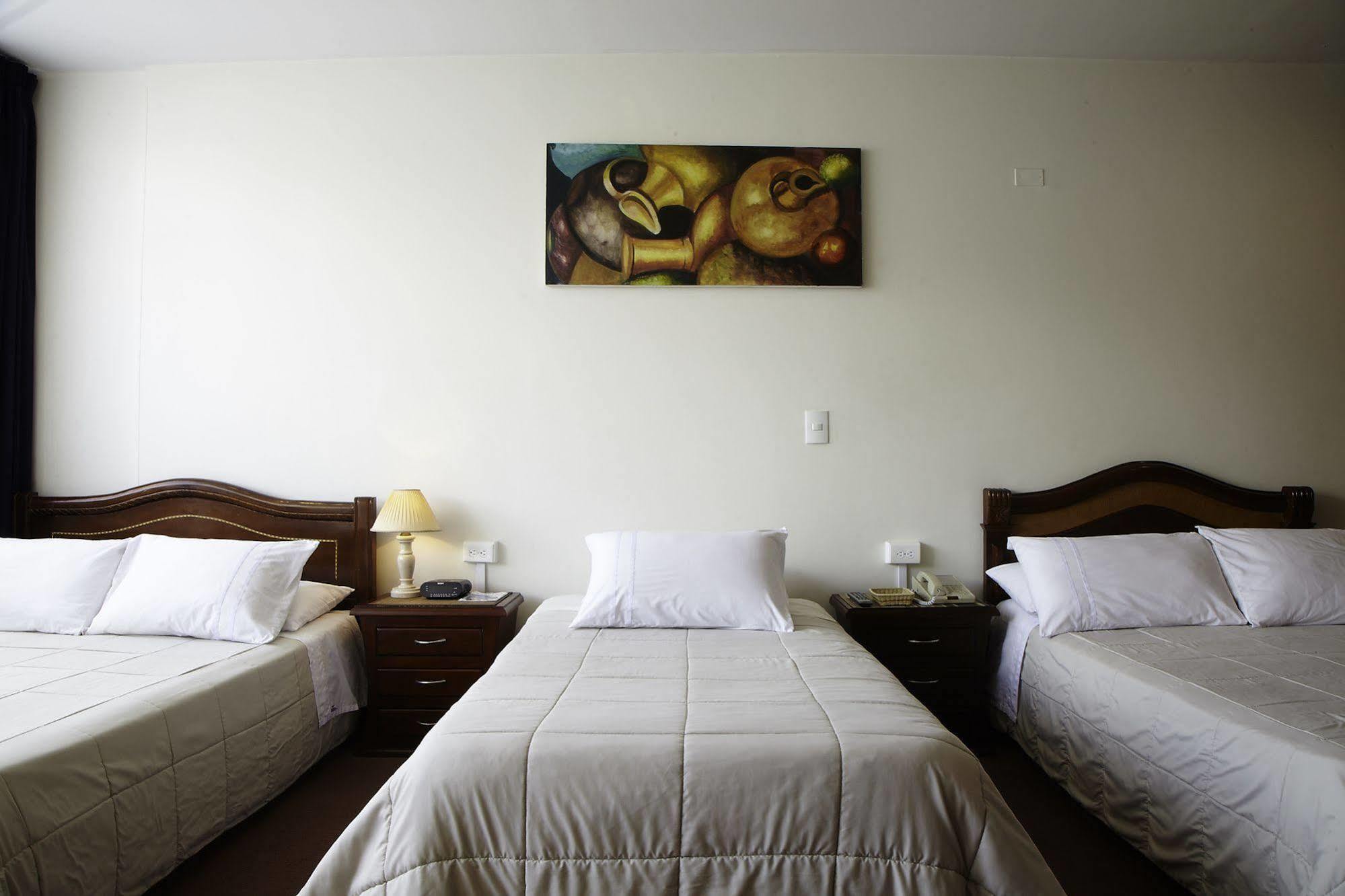 Charlies Place Hotel