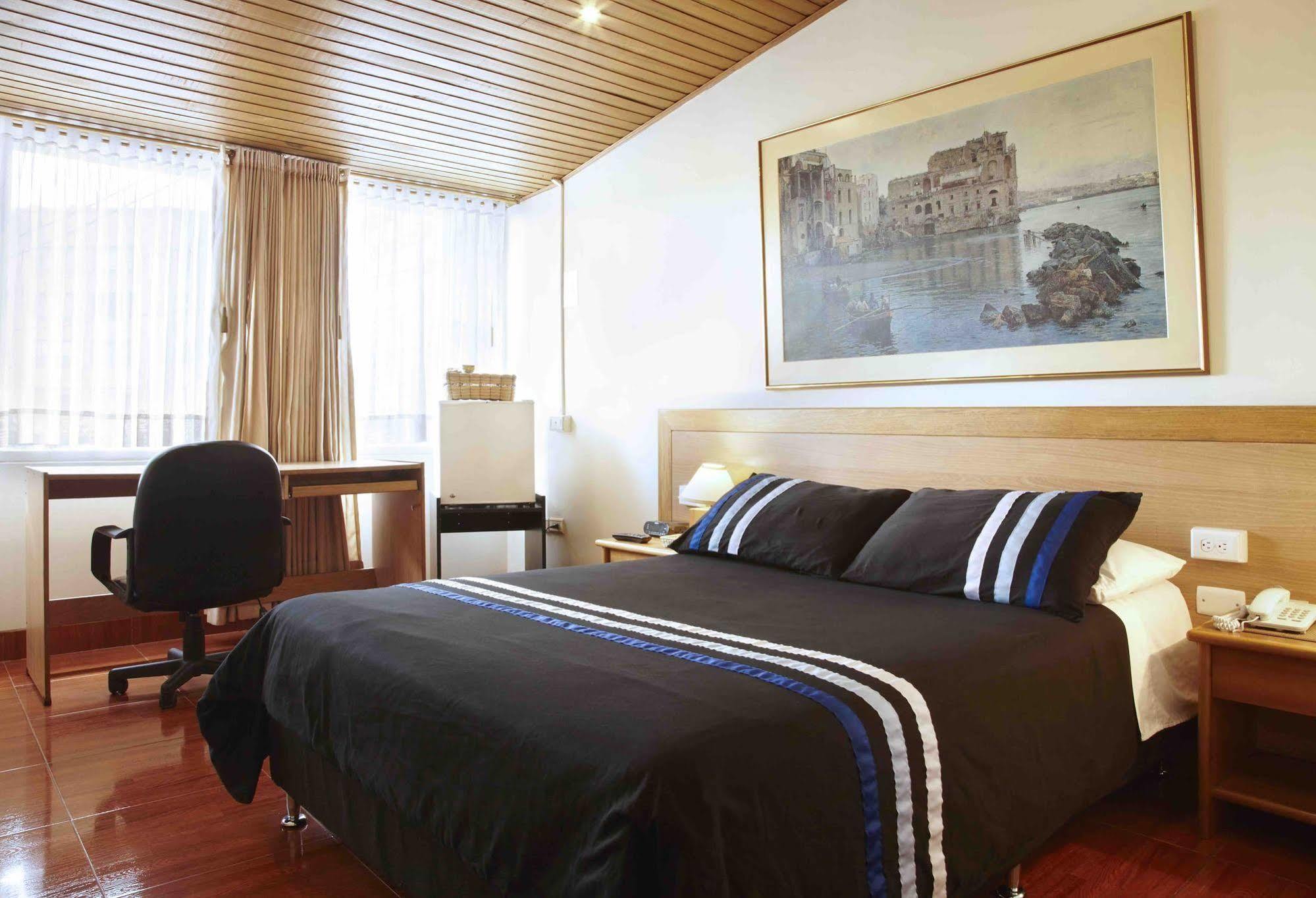 Charlies Place Hotel 3*