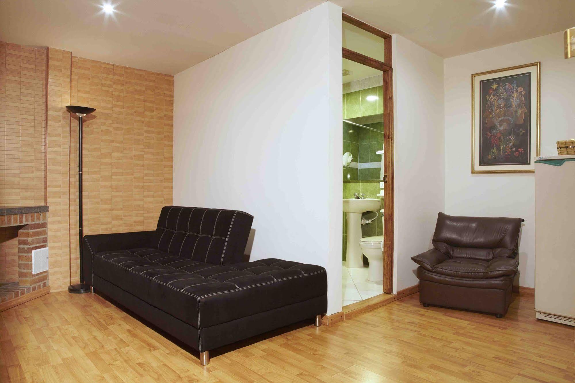 Charlies Place Hotel Bogotá