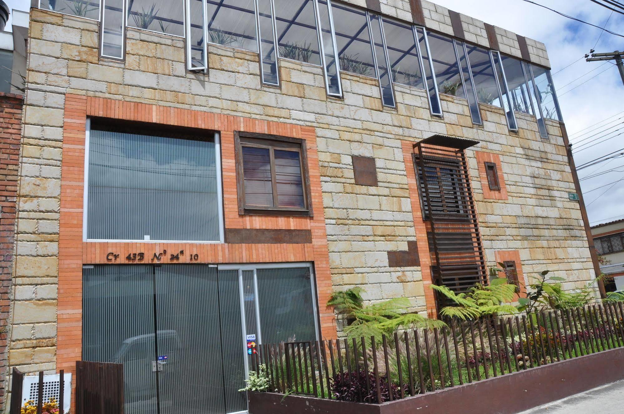 Aw Boutique Hotel 4*