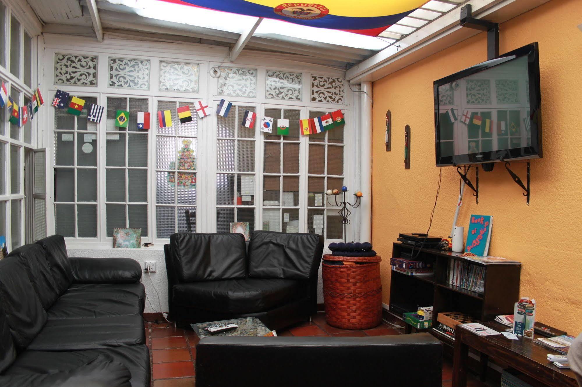 Hostal Iku Backpackers *