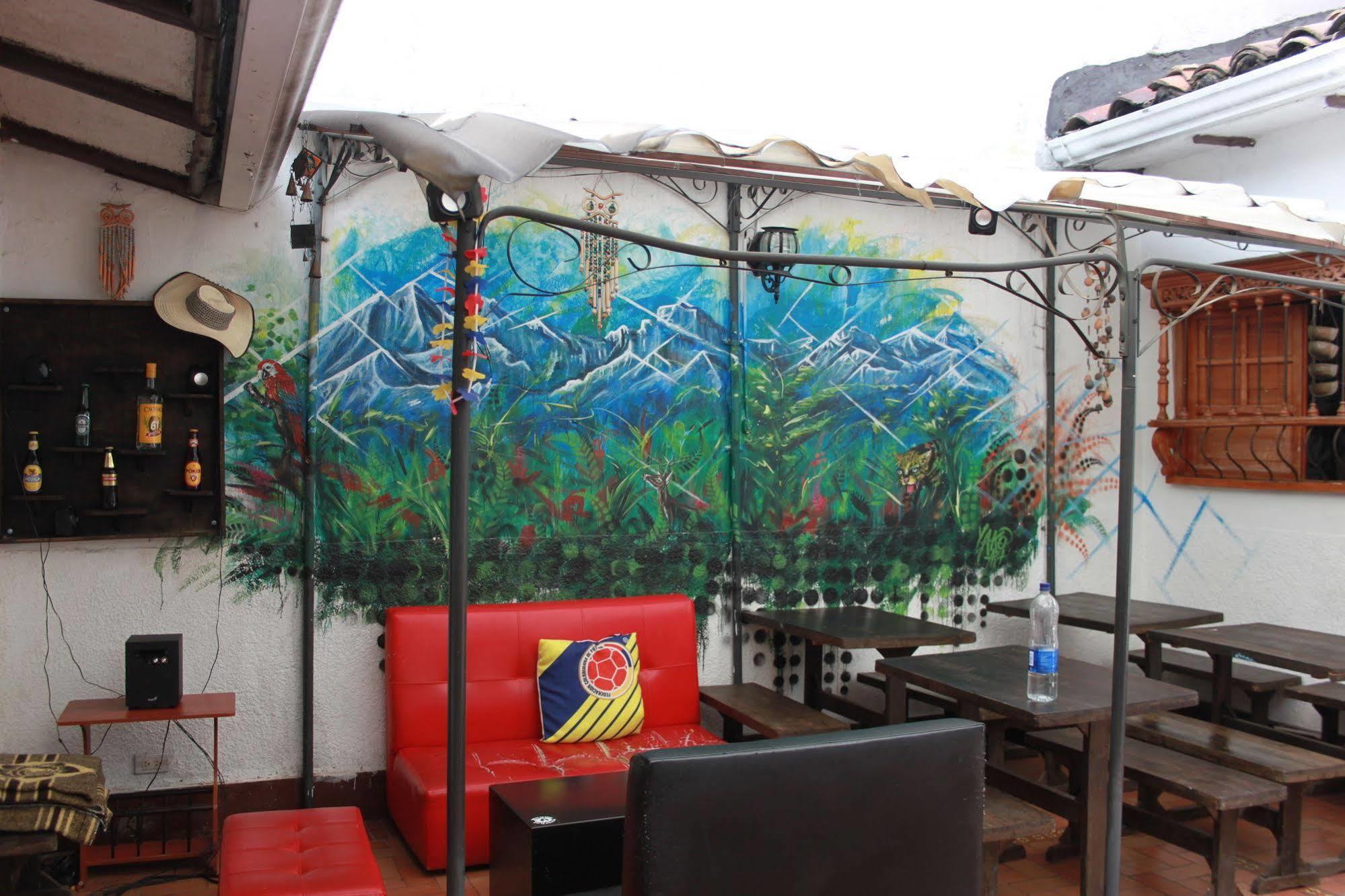 Iku Backpackers *
