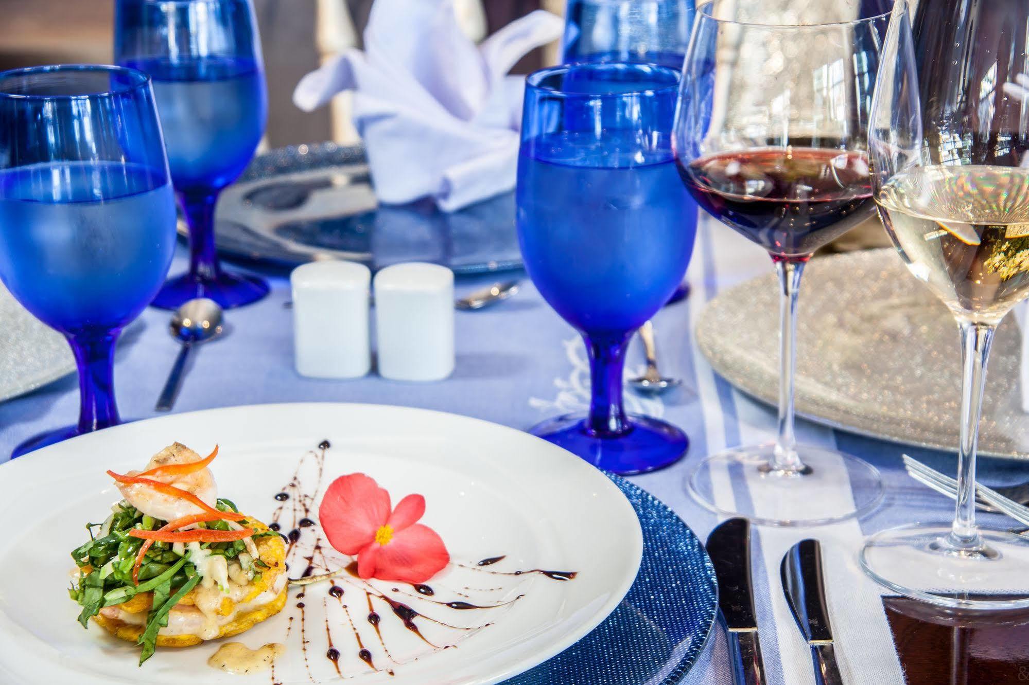 Four Points By Sheraton Hotel 4*