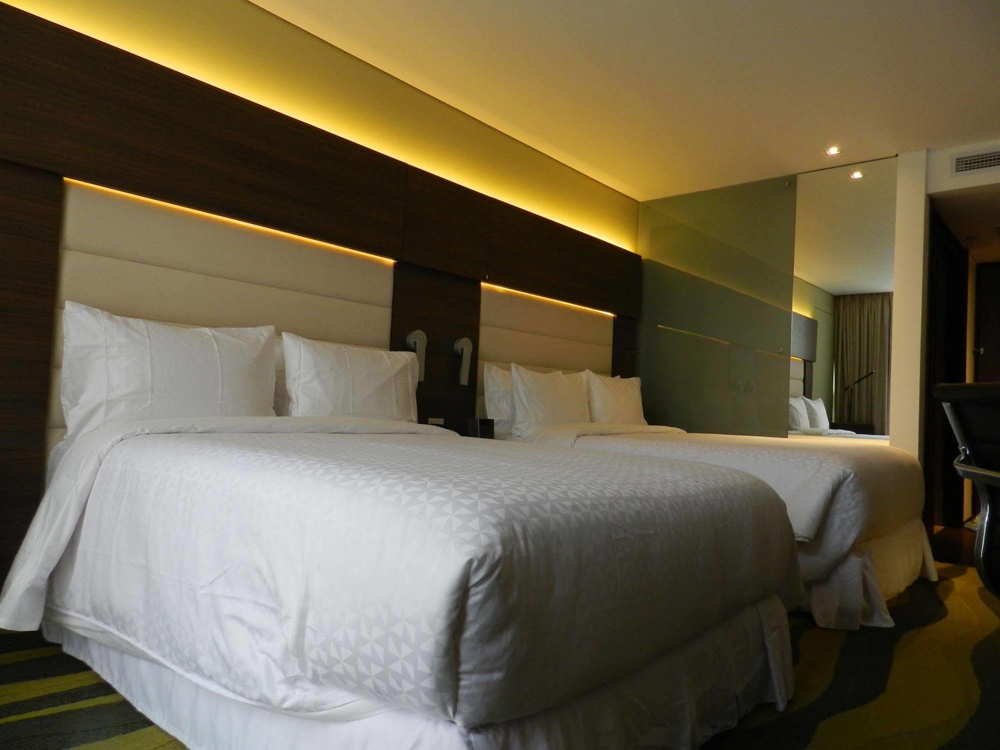 Four Points By Sheraton Hotel