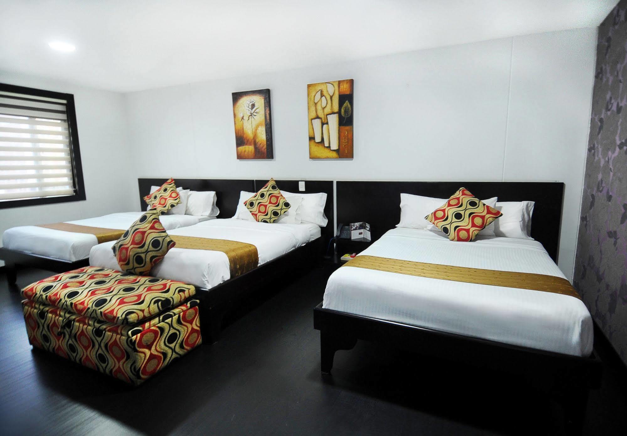 Hotel Boutique Center 4*