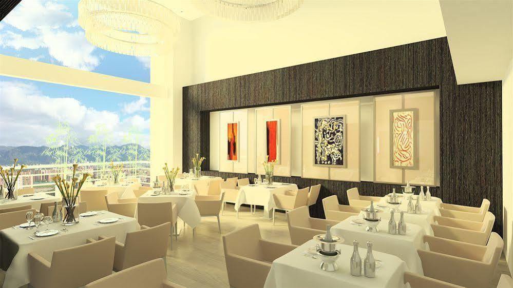 Nh Urban 26 Royal Hotel 4*