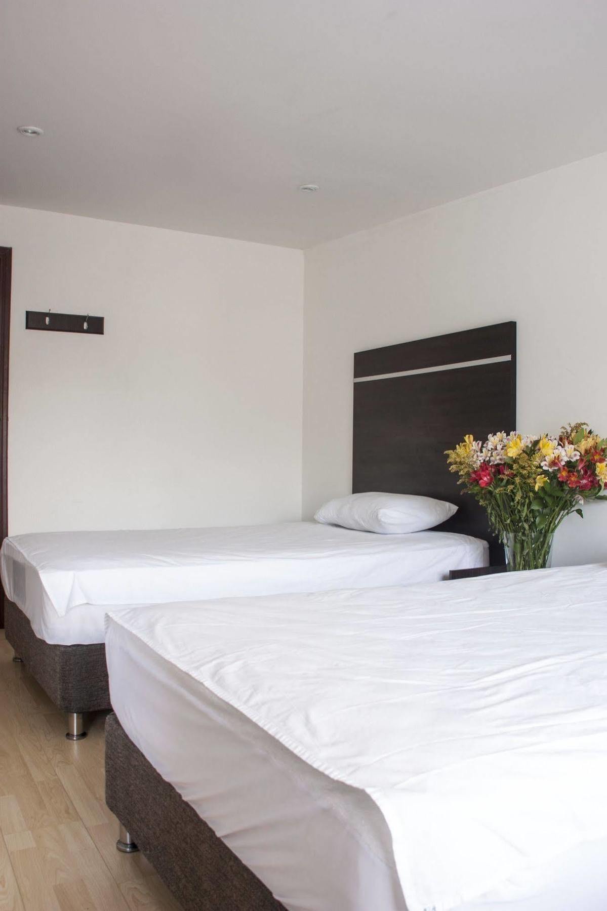 Chandelier Hotel 3*