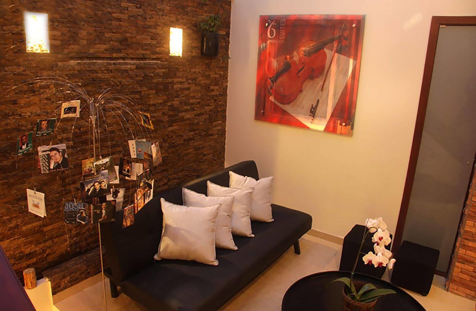 6 Hotel 4*