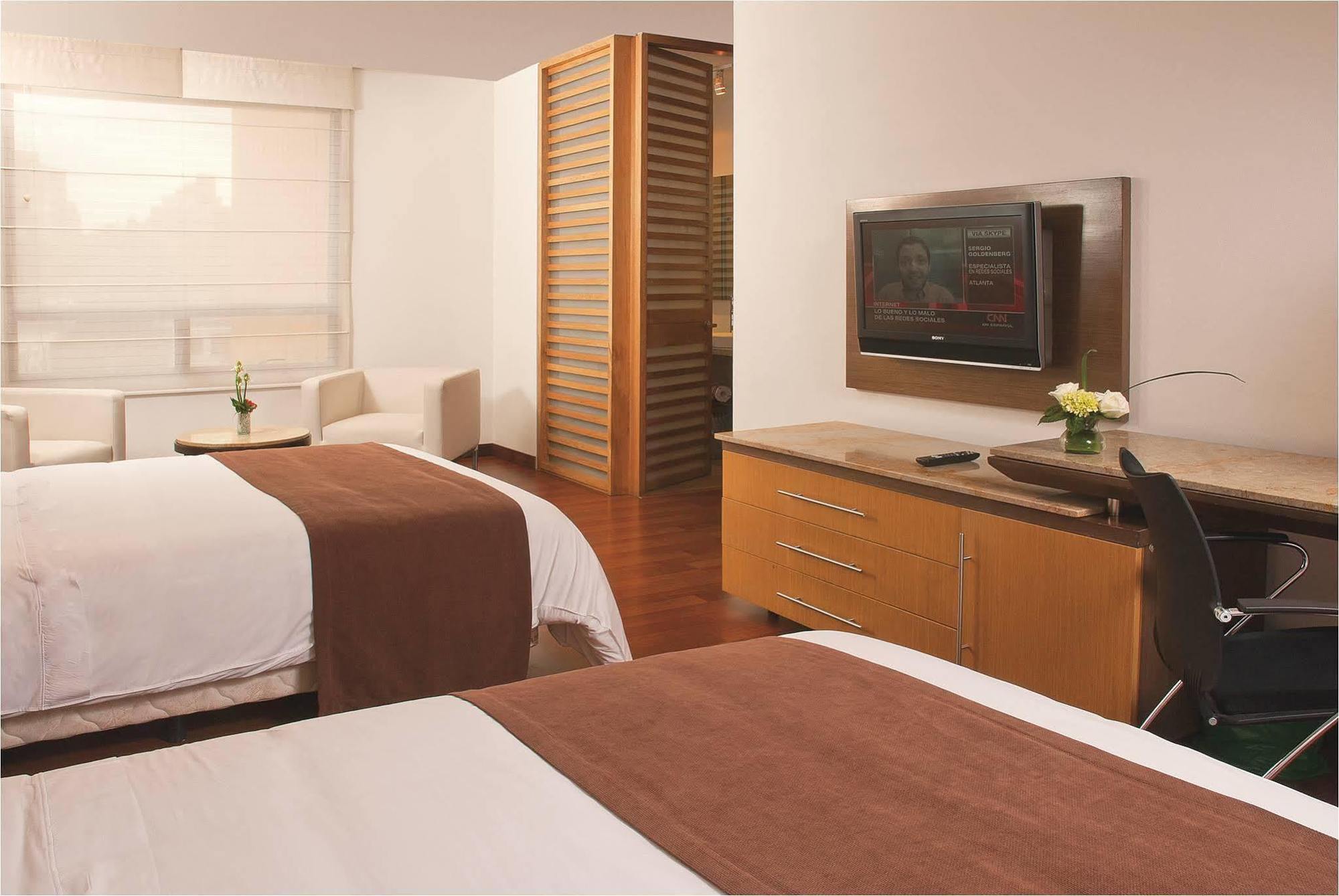 Hotel Mercure Bh Retiro 4*