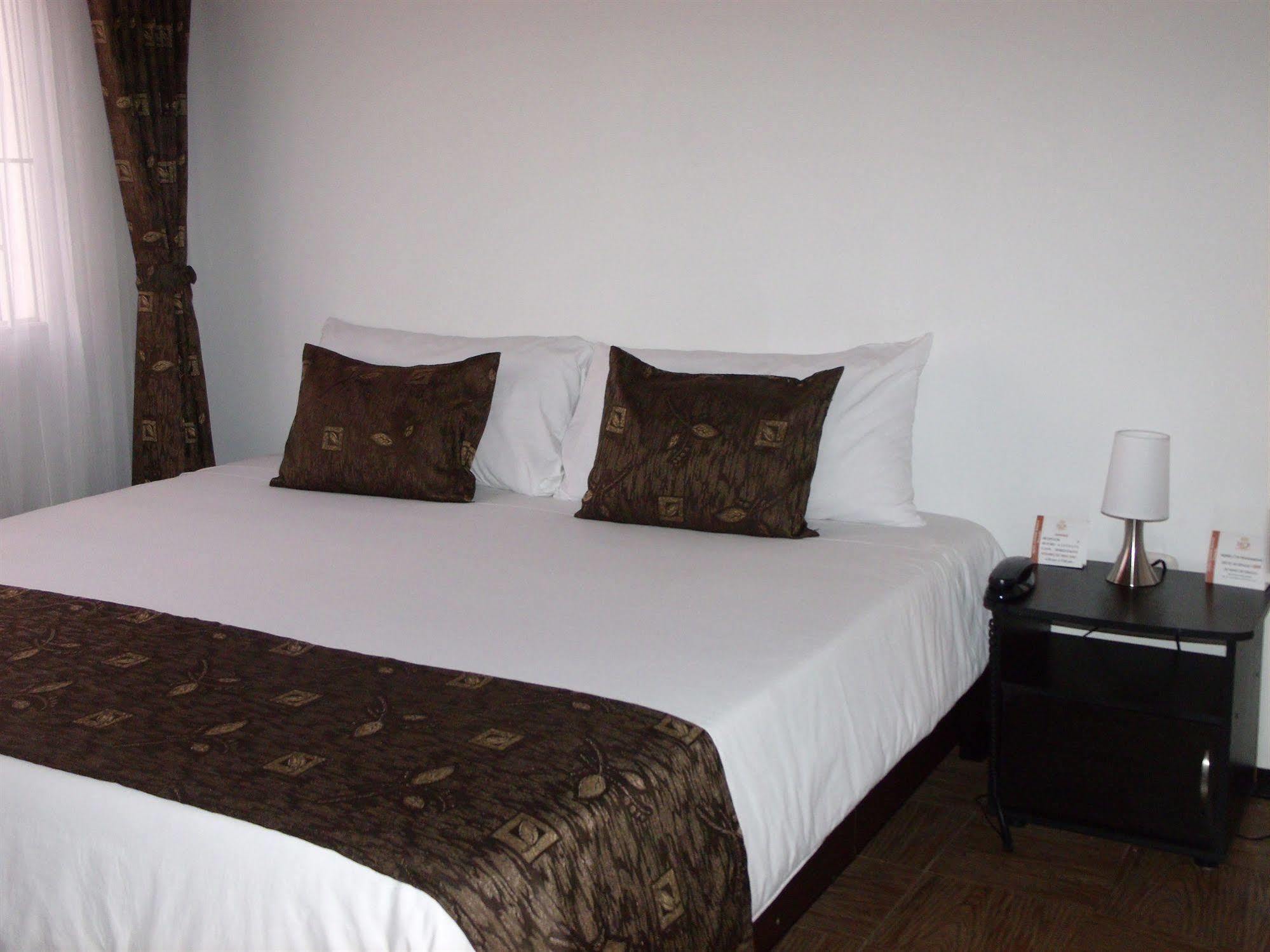 Confort Hotel 3*