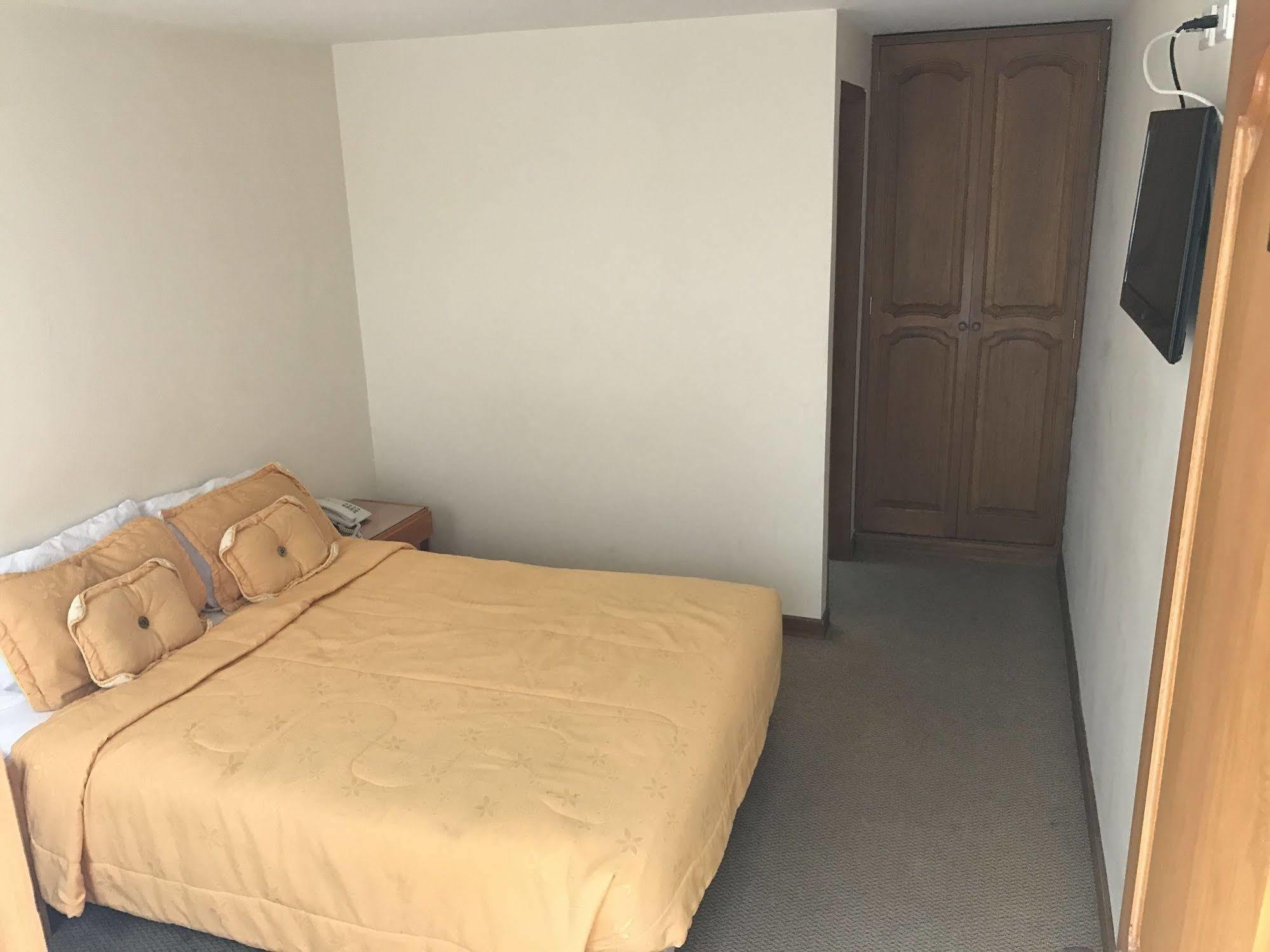 Casa La Riviera Hotel 3*