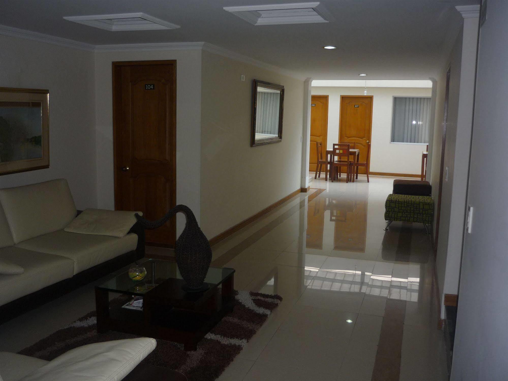 Casa La Riviera Hotel 3*