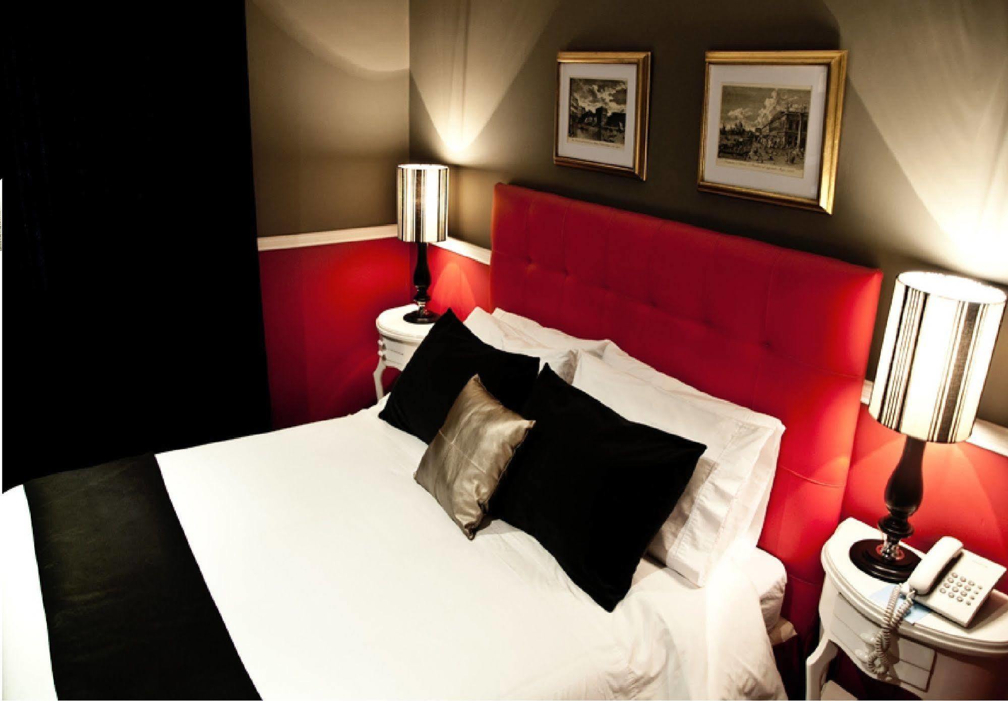 Casanovas Boutique 3*