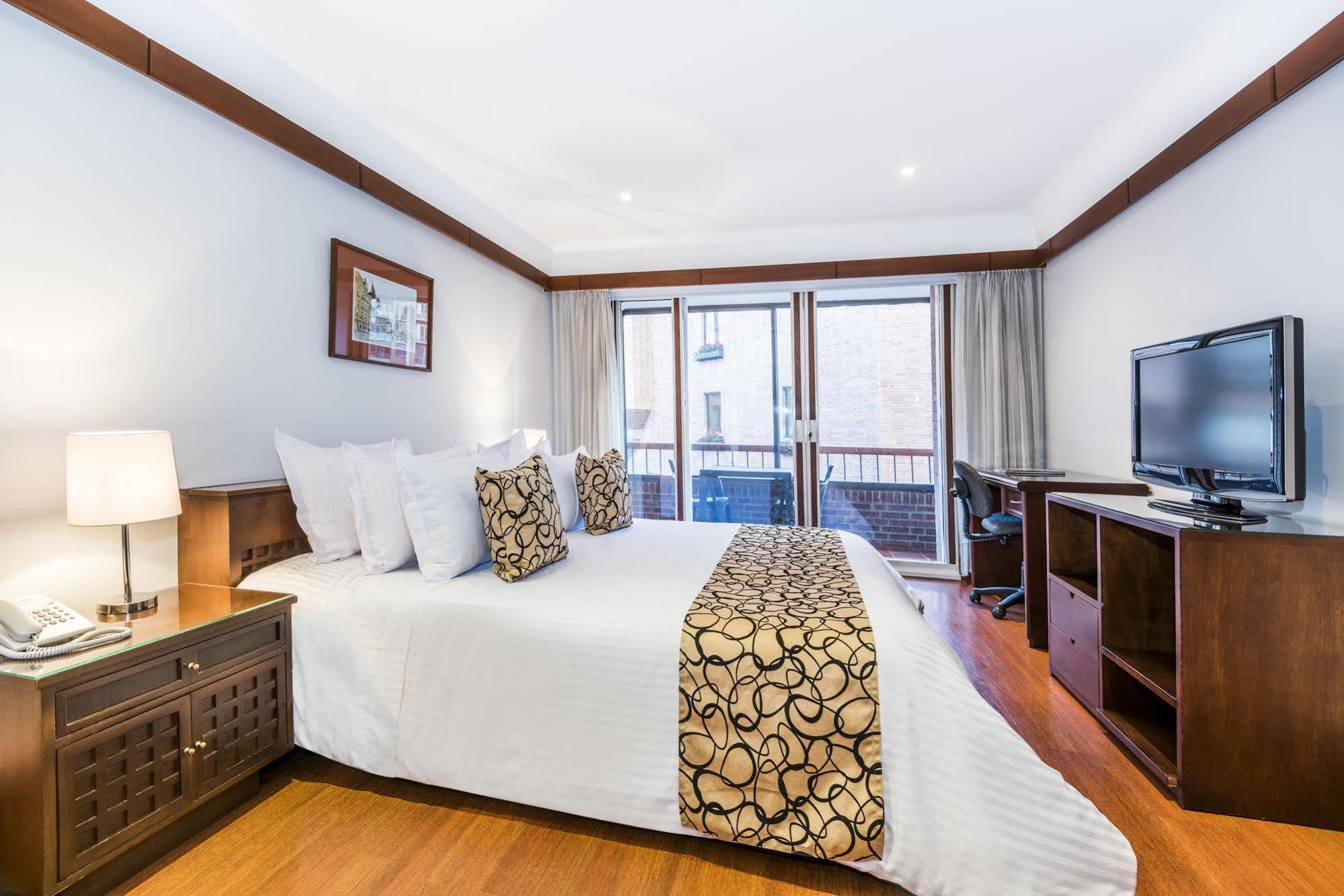 Travelers Y Condominioplenitud 3*