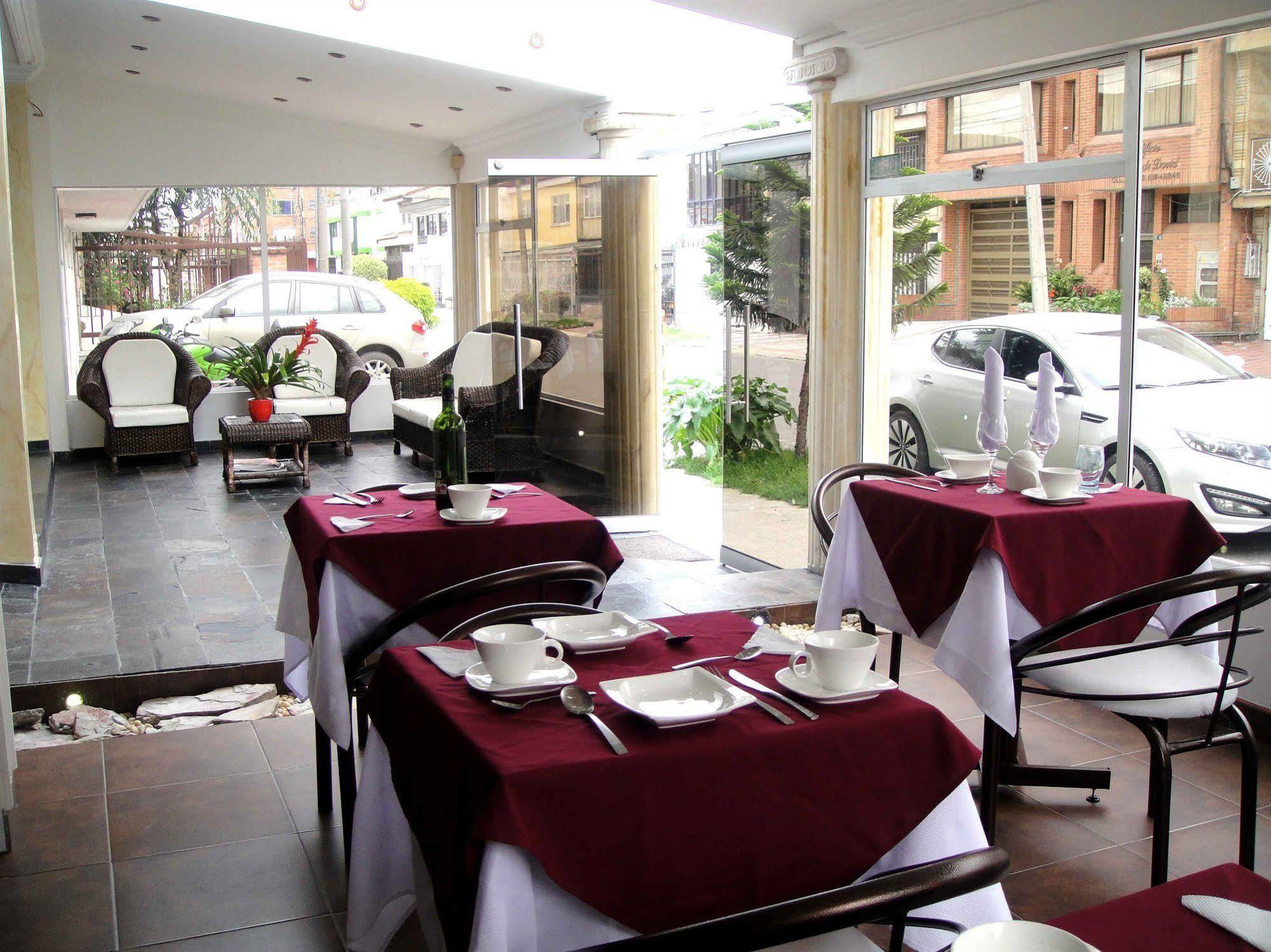 Boutique Embajada De La Feria 3*