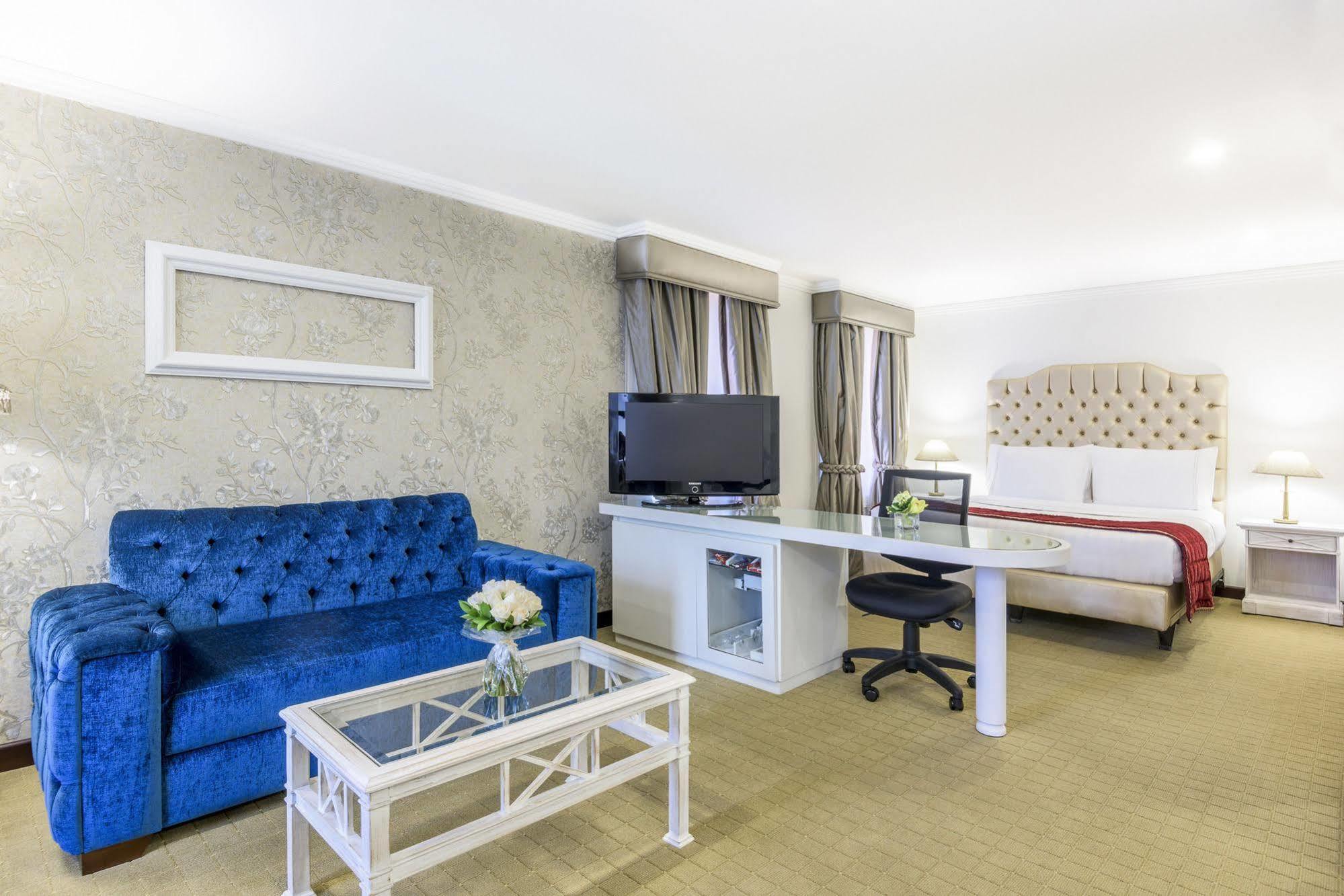 Ghl Hamilton Hotel