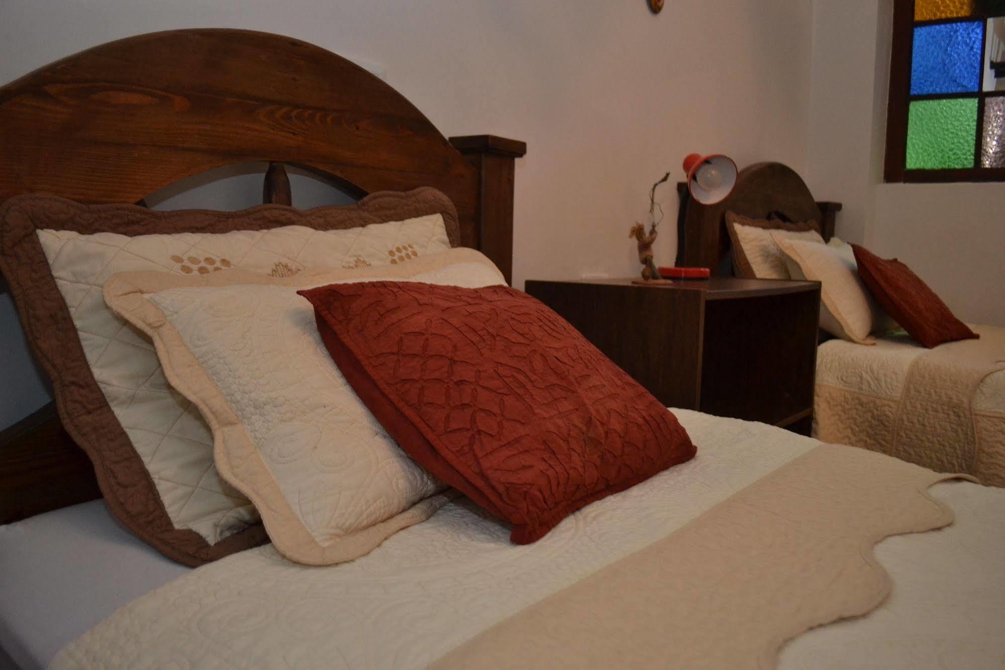 Hostal Tip Top Hostel *