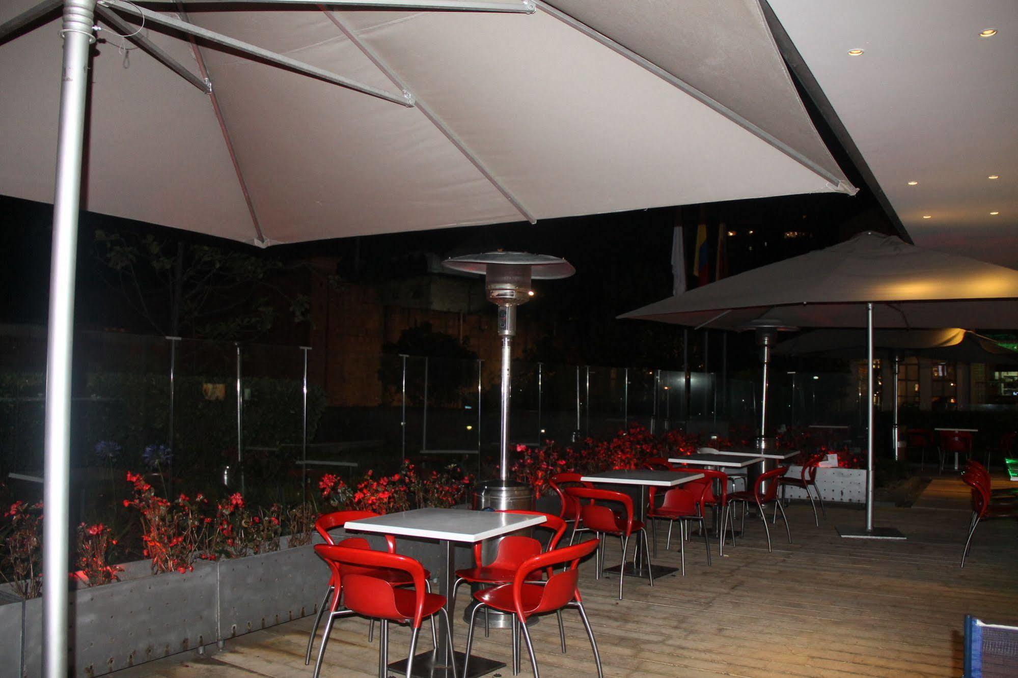 Ibis Museo 3*