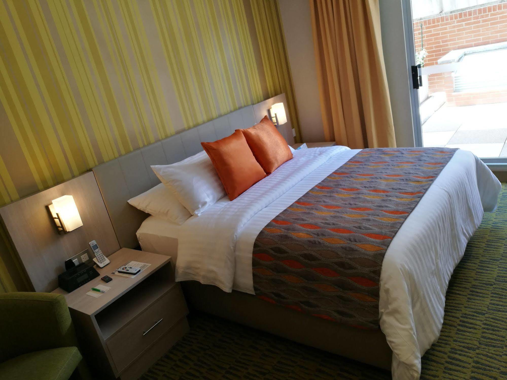 Apartahotel Plaza 4*