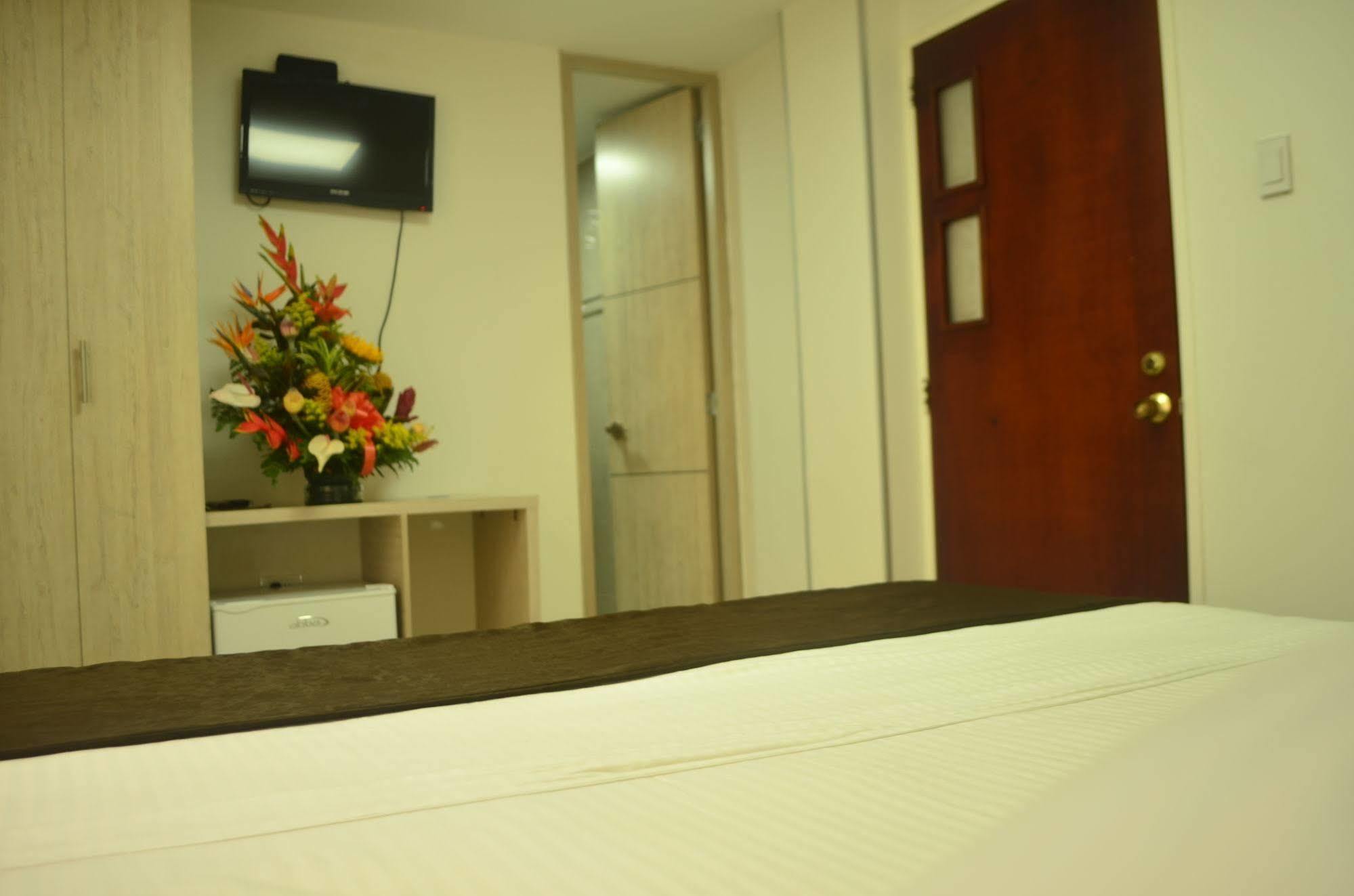 Hotel Bestmark Platino En Chapinero
