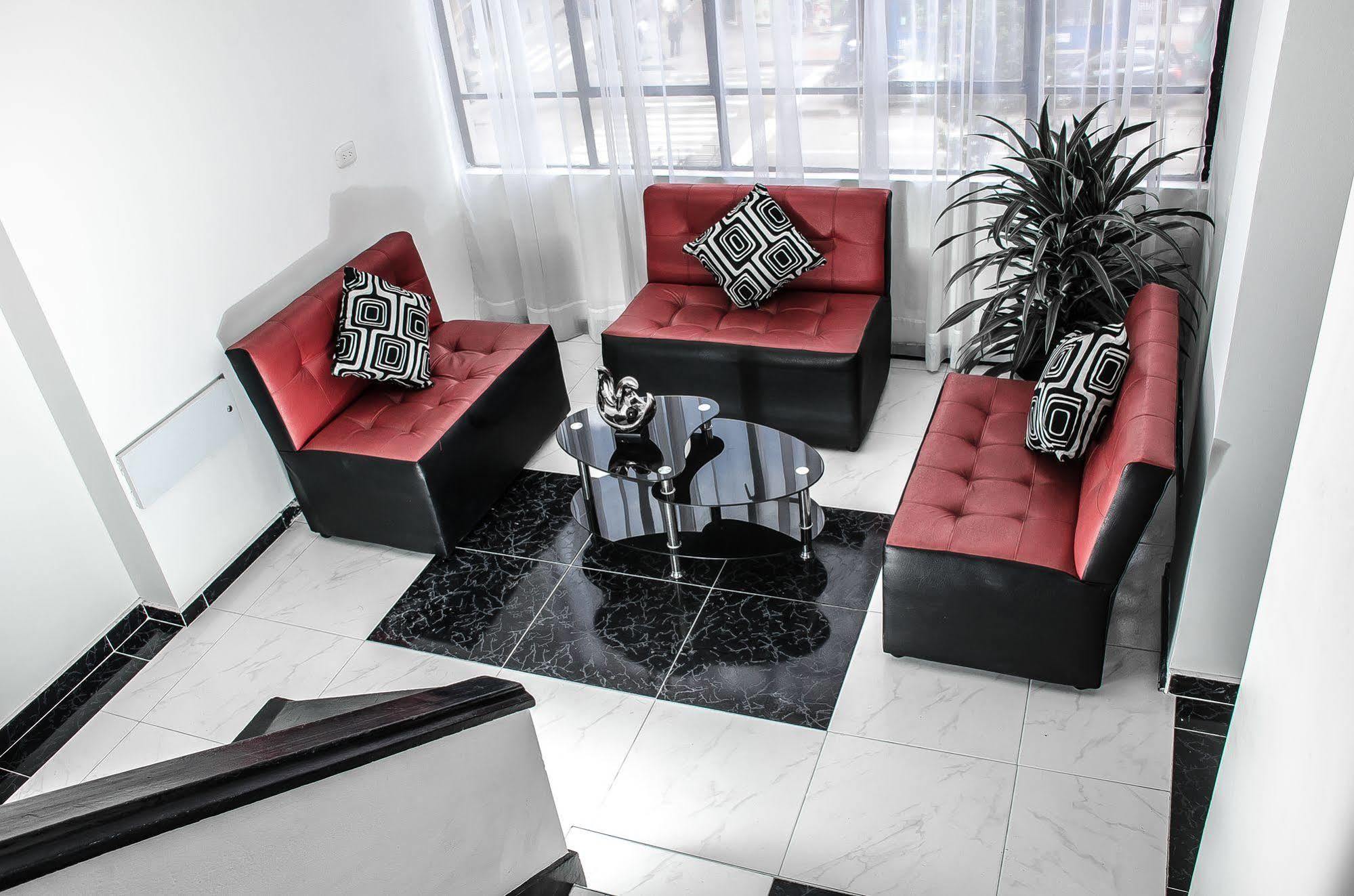 Hotel Ayenda 1077 Hills 2*